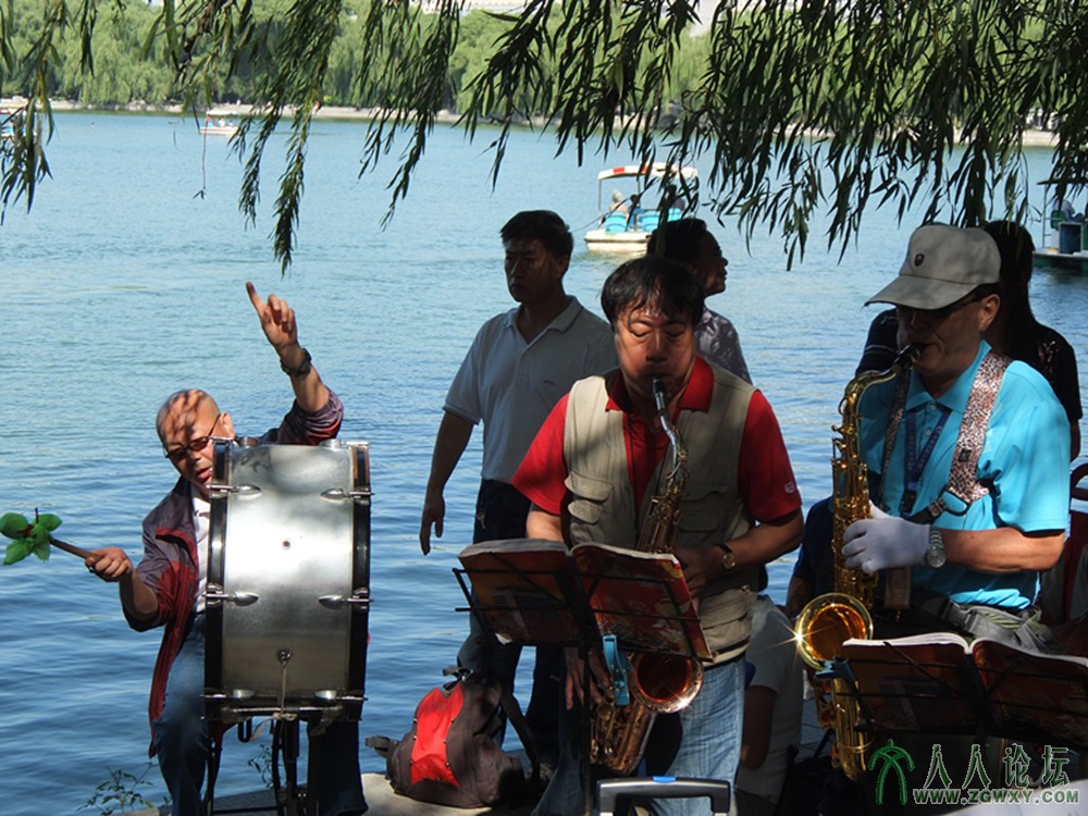 湖边乐队
