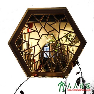 组照：小窗幽蓝。这里的小窗能给人带来无穷的遐想和温馨。组照：小窗幽蓝。这里的小窗能给人带来无穷的遐想 ...