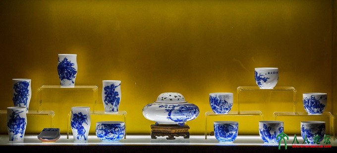 副本一等奖 王毅 《第三区商业街·杯小乾坤大，壶中日月长》003.JPG